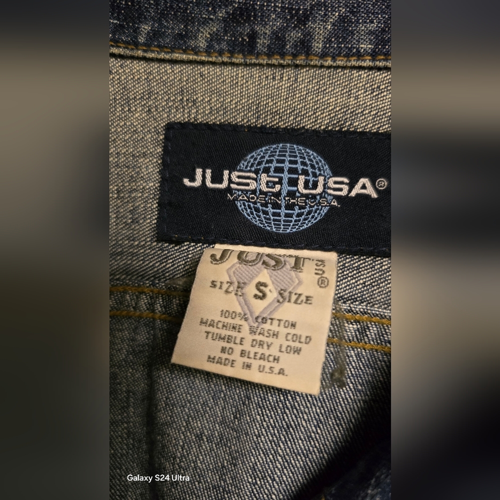 Jean jacket - Picture 2 of 3